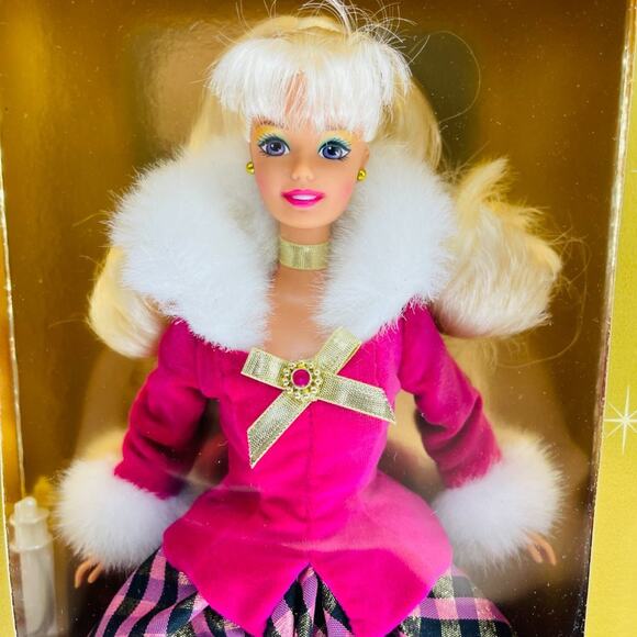 Winter Rhapsody Avon Exclusive Vintage Collector's Barbie Doll 16353 - NRFB /NIB - Picture 2 of 11